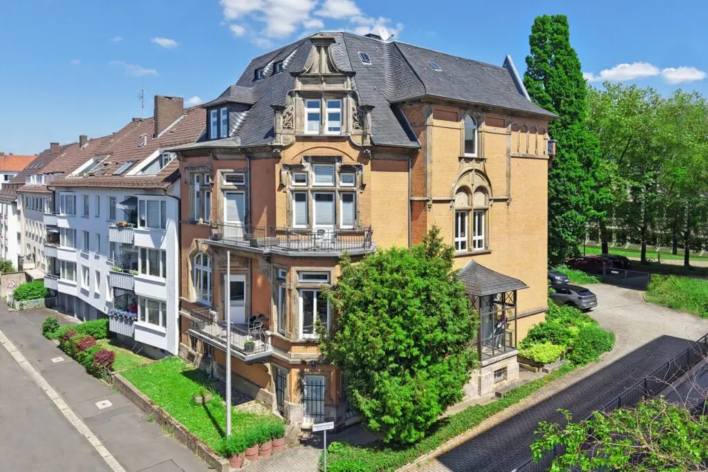 Historische Stadtvilla — Haus kaufen in Kassel